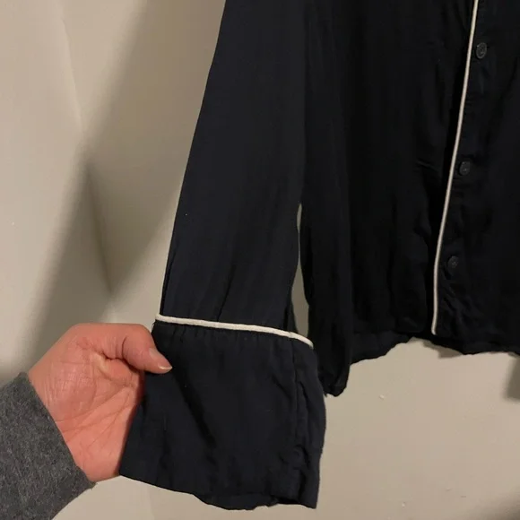 Zara Dark Navy Shirt with White Label Detail - Picture 5 of 5